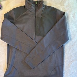 Men’s North Face half zip